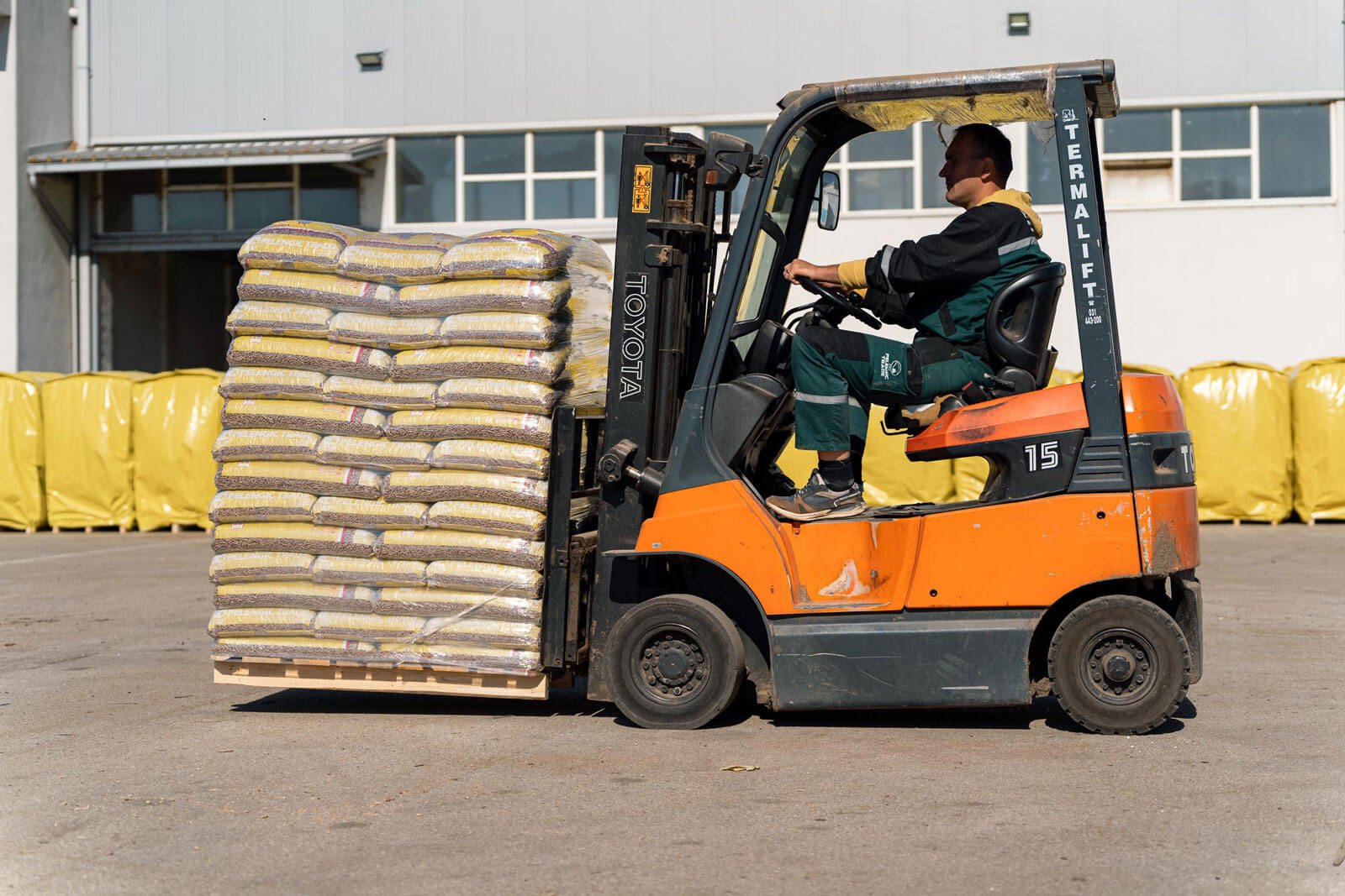 24 tons wood pellet fuel bulk delivery